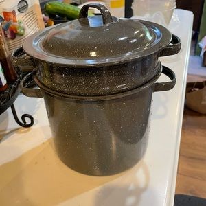 Gray speckled enamel three-piece pot